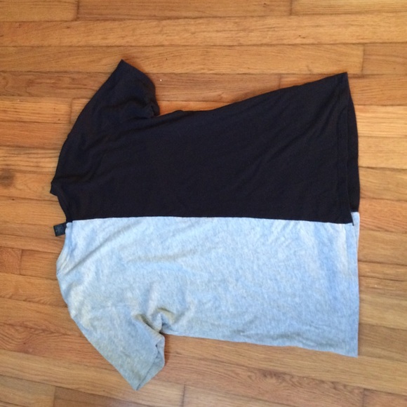 Graphic band tee vintage look contrast skull - Picture 3 of 4